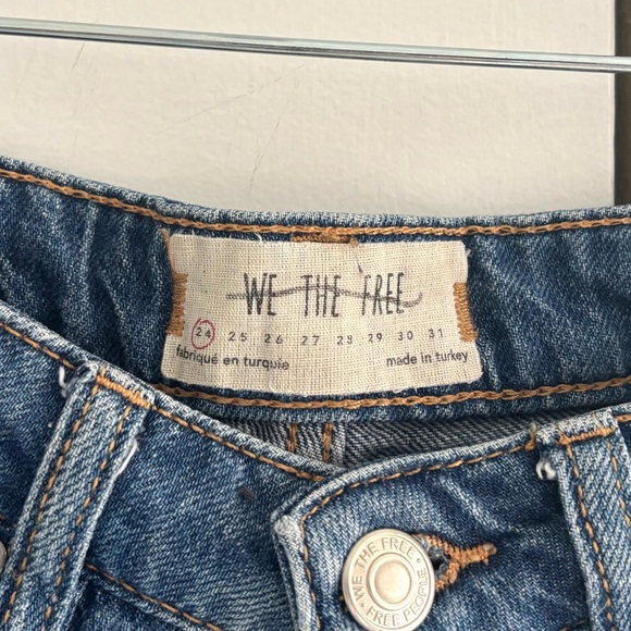 We The Free Free People Distressed Flare Jeans Size 24 - Picture 7 of 14